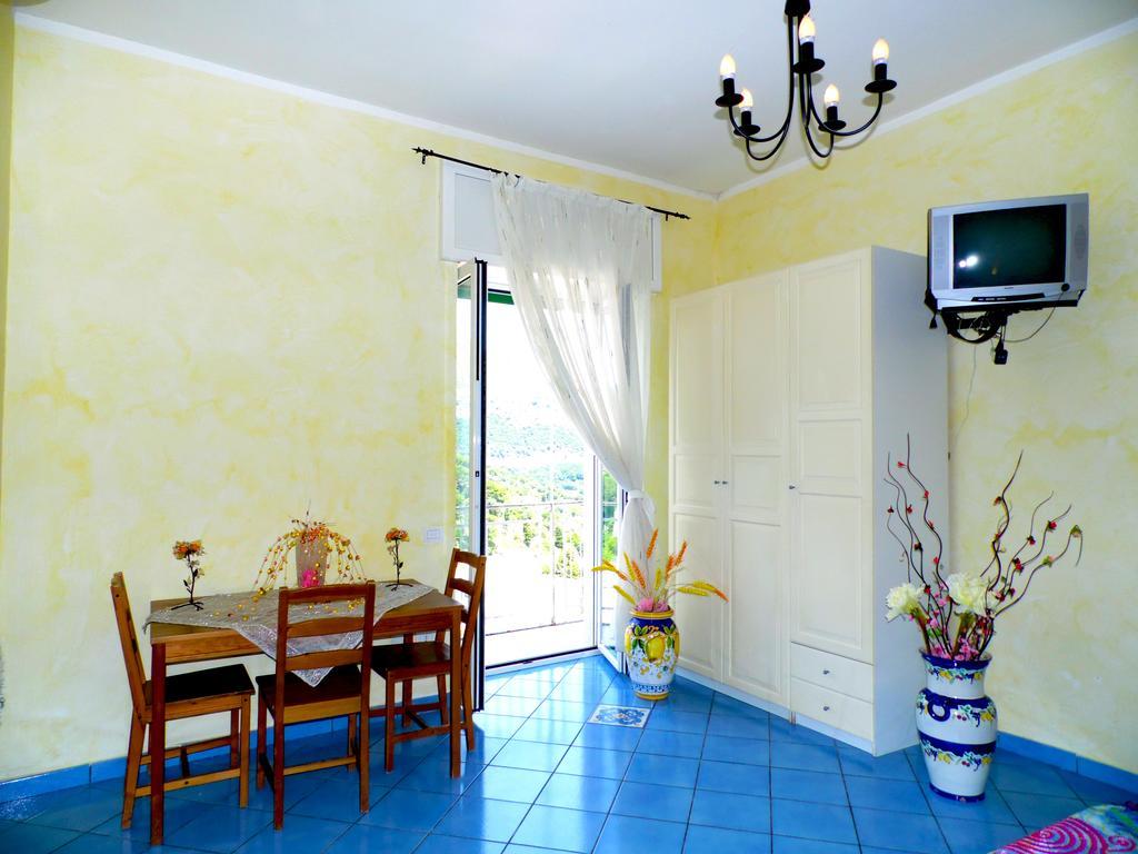 Dimora Carlo III Bed & Breakfast Vietri sul Mare Room photo