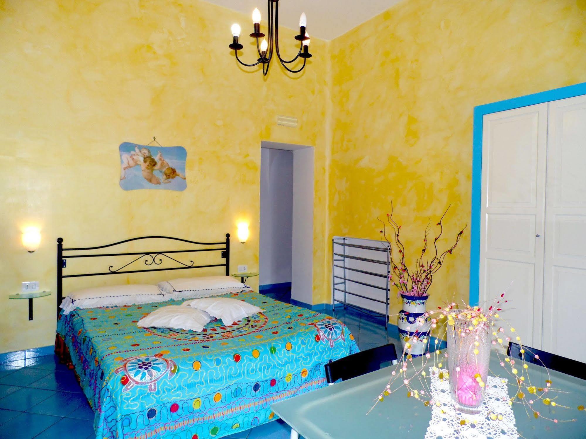 Dimora Carlo III Bed & Breakfast Vietri sul Mare Exterior photo